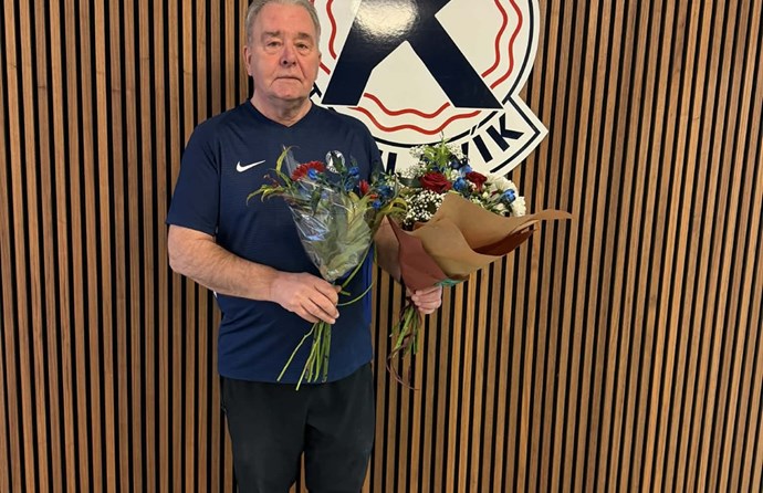 Gústi okkar í íþróttahúsinu lætur af störfum