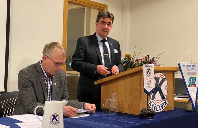 Þórður Magni og Bjarney S. heiðruð með gull-heiðursmerki Keflavíkur