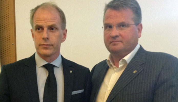 Jóhann B. Magnússon sæmdur Gullmerki ÍSÍ