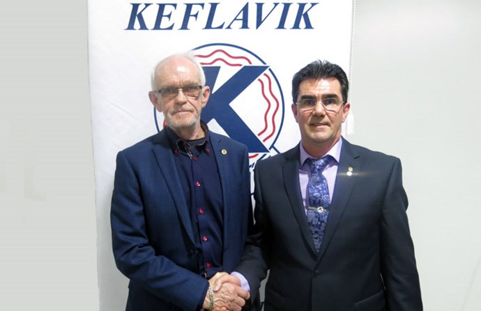 Kjartan Másson heiðraður með Gullheiðursmerki Keflavíkur