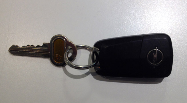 Bíllykill og húslykill